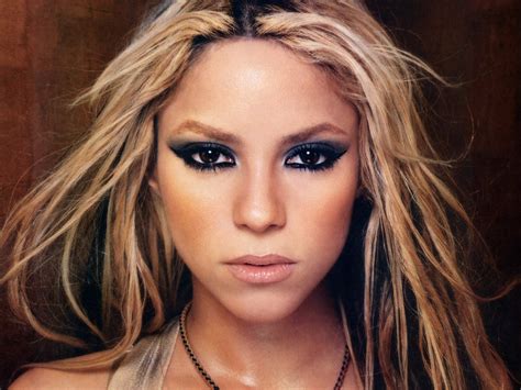 shakira nue|Shakira Nude Photos & Naked Sex Videos